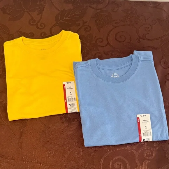 🌟3/$15🌟 Bundle of 2 Wonder Nation Tees. Size M - Picture 1 of 8